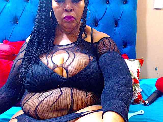 Ebonycandy10 webcam
