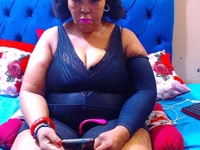 Ebonycandy10 webcam