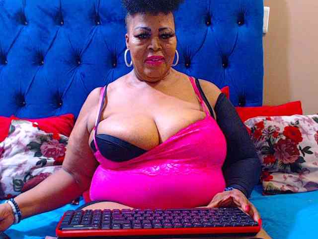 Ebonycandy10 webcam