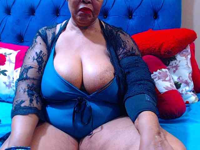 Ebonycandy10 webcam