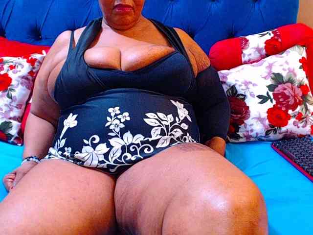 Ebonycandy10 webcam