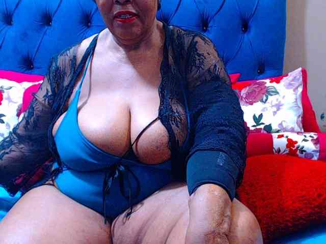 Ebonycandy10 webcam