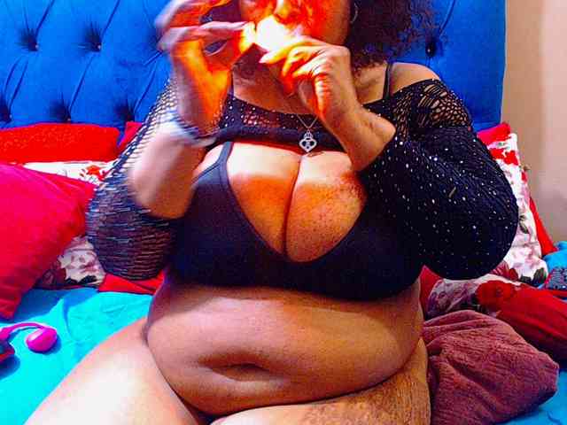 Ebonycandy10 webcam