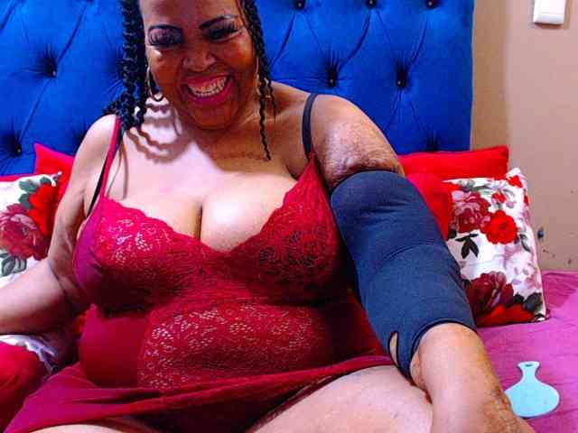 Ebonycandy10 webcam