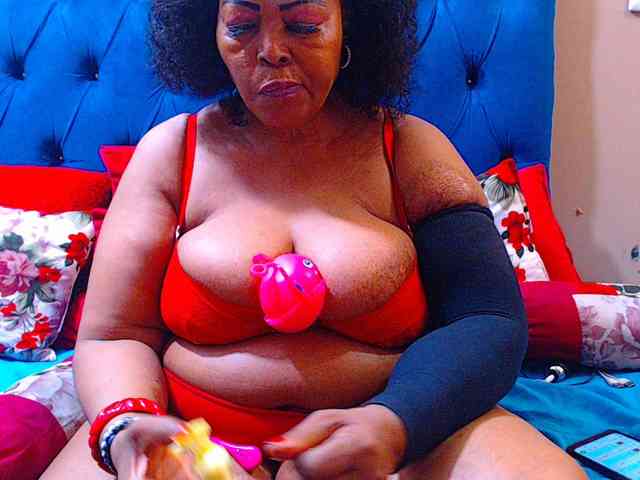 Ebonycandy10 webcam