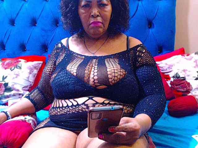 Ebonycandy10 webcam