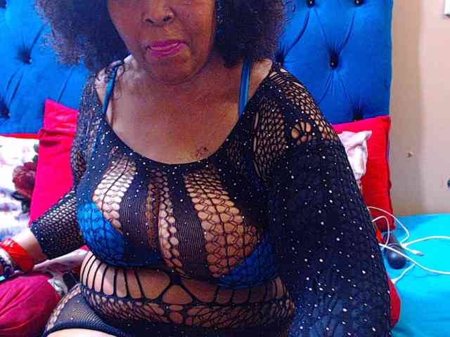 Ebonycandy10 webcam