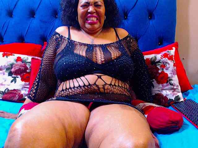 Ebonycandy10 webcam
