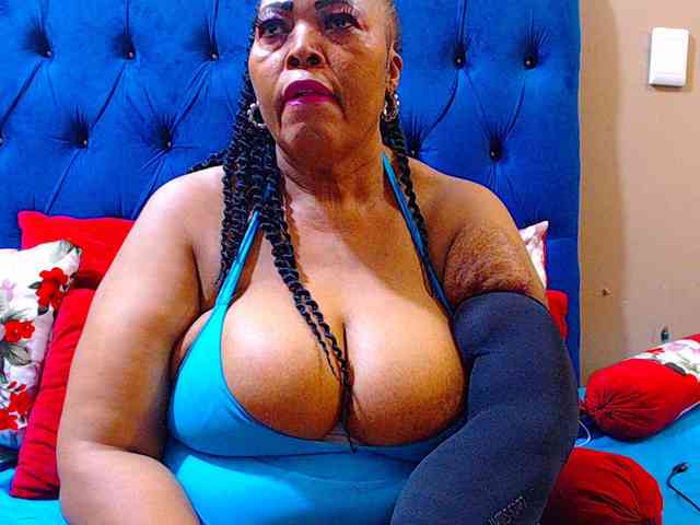 Ebonycandy10 webcam