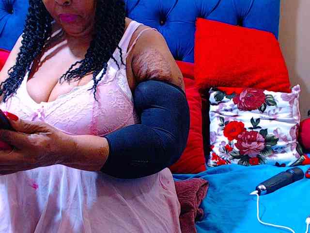 Ebonycandy10 webcam