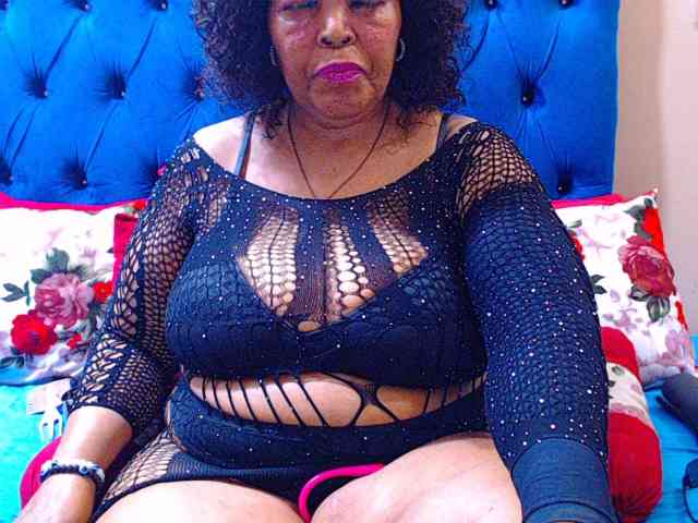 Ebonycandy10 webcam