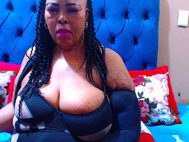 Ebonycandy10 webcam