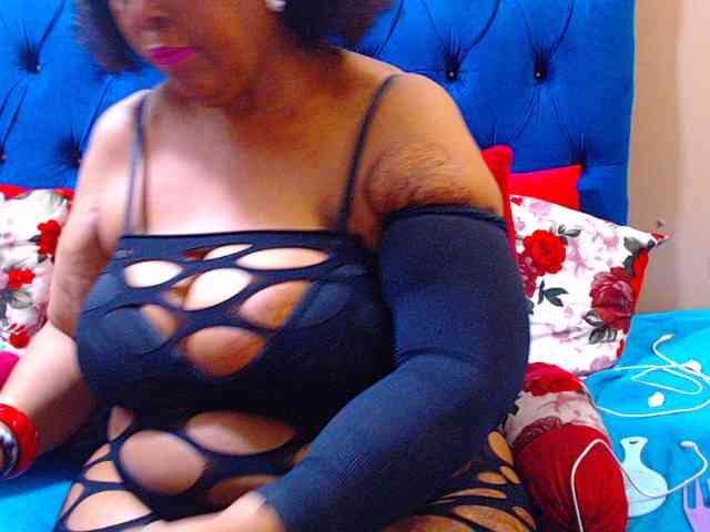 Ebonycandy10 webcam