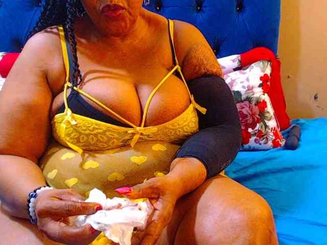 Ebonycandy10 webcam