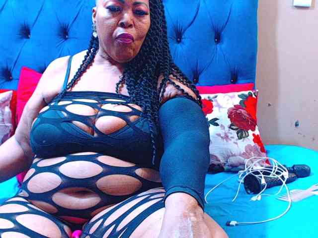 Ebonycandy10 webcam