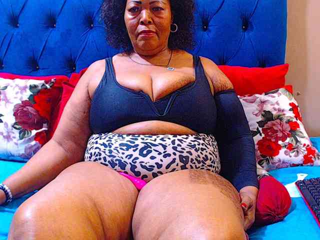 Ebonycandy10 webcam