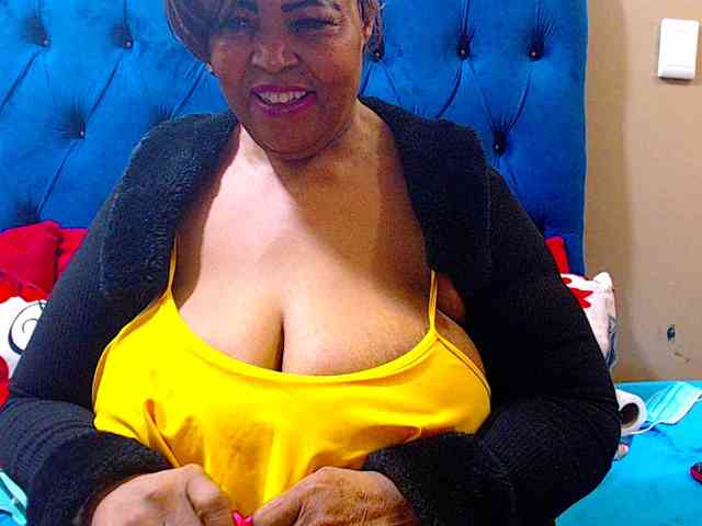 Ebonycandy10 webcam