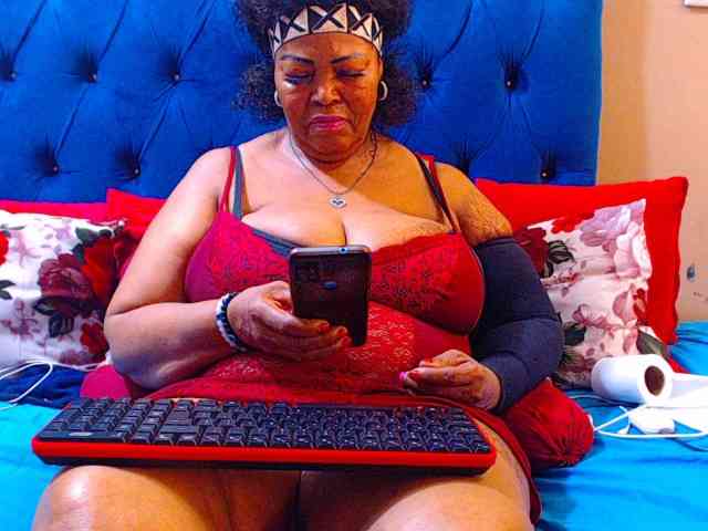 Ebonycandy10 webcam