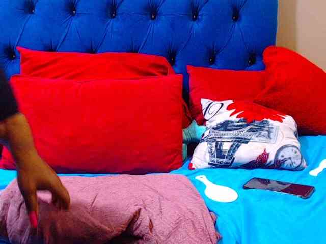 Ebonycandy10 webcam