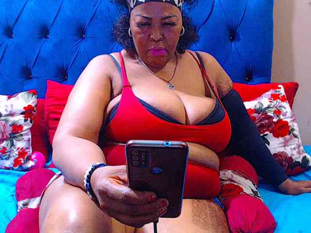 Ebonycandy10 webcam