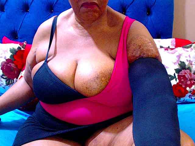 Ebonycandy10 webcam