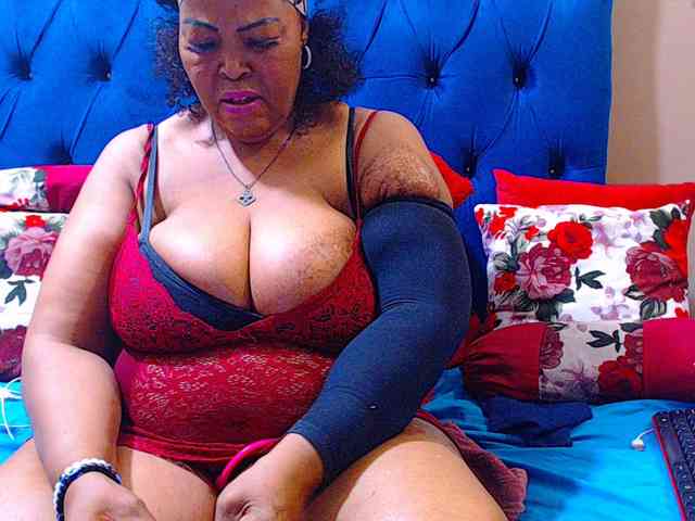 Ebonycandy10 webcam