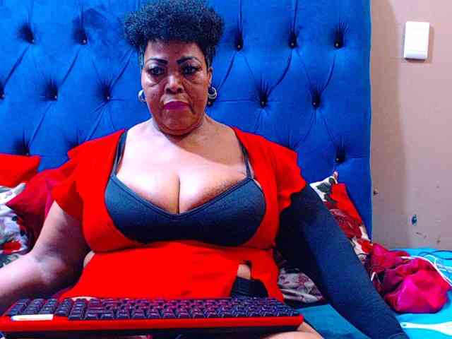 Ebonycandy10 webcam