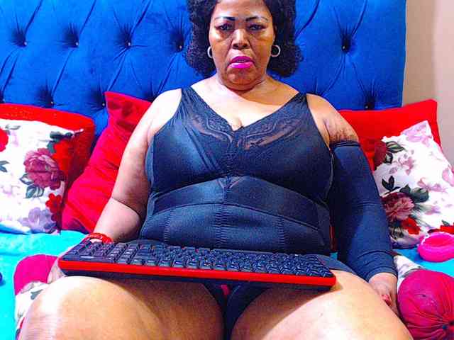 Ebonycandy10 webcam