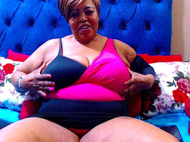 Ebonycandy10 webcam