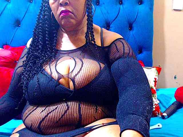 Ebonycandy10 webcam