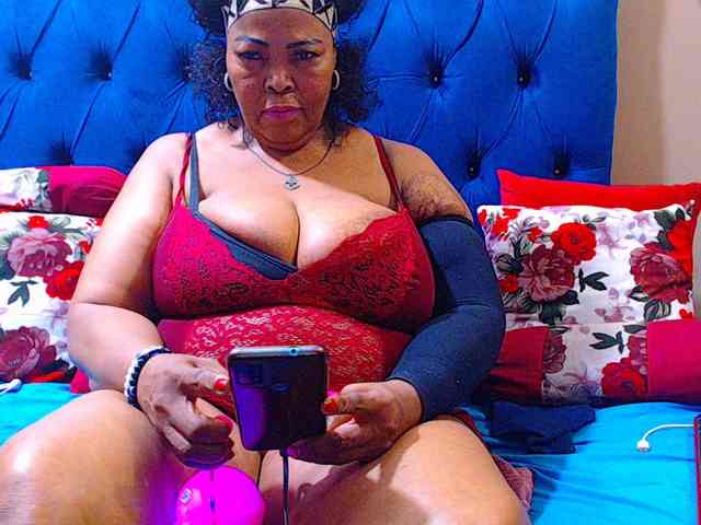 Ebonycandy10 webcam