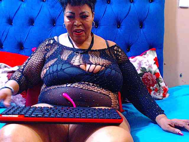 Ebonycandy10 webcam