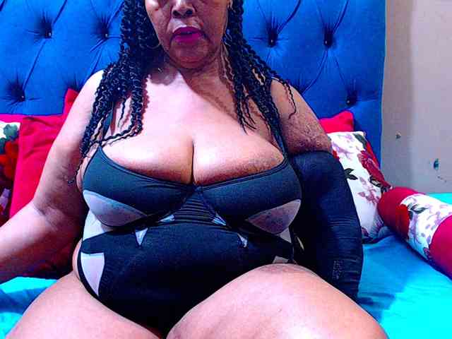 Ebonycandy10 webcam