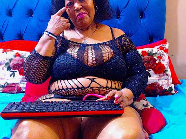 Ebonycandy10 webcam