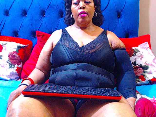 Ebonycandy10 webcam
