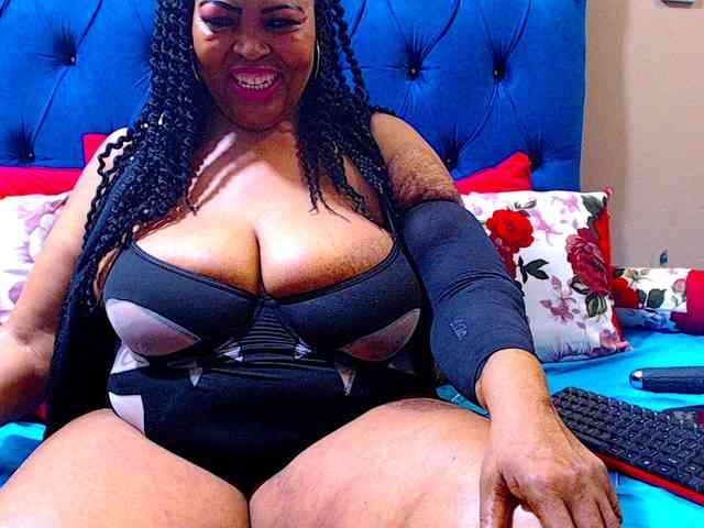 Ebonycandy10 webcam