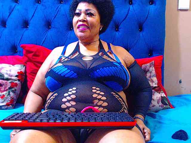 Ebonycandy10 webcam