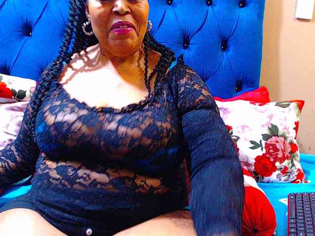 Ebonycandy10 webcam