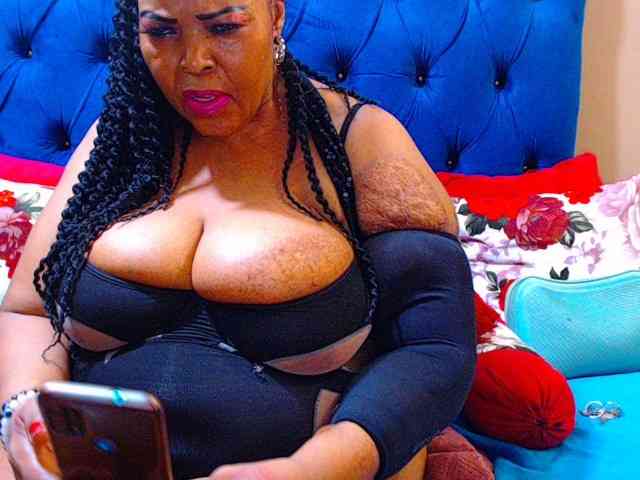Ebonycandy10 webcam