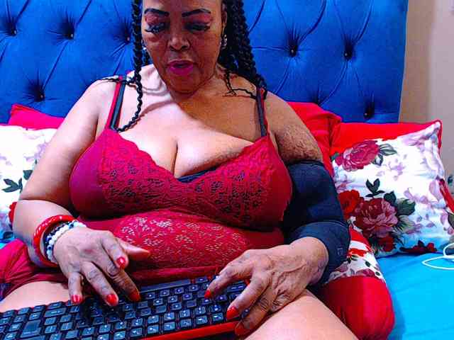 Ebonycandy10 webcam