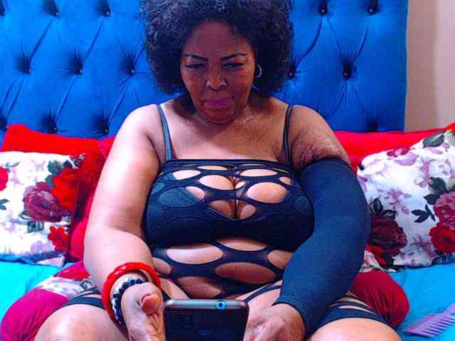 Ebonycandy10 webcam