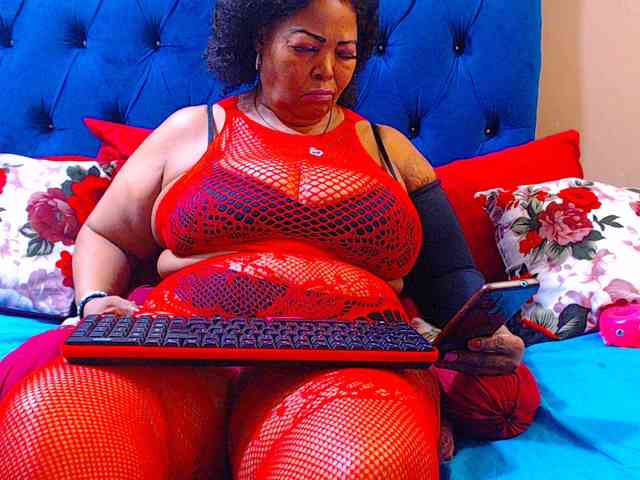 Ebonycandy10 webcam