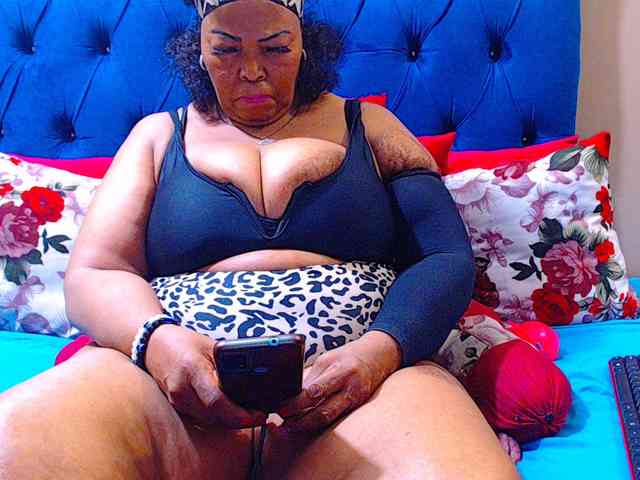 Ebonycandy10 webcam