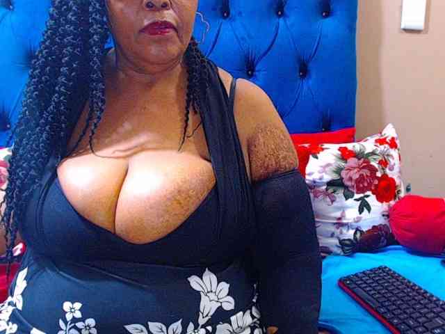 Ebonycandy10 webcam