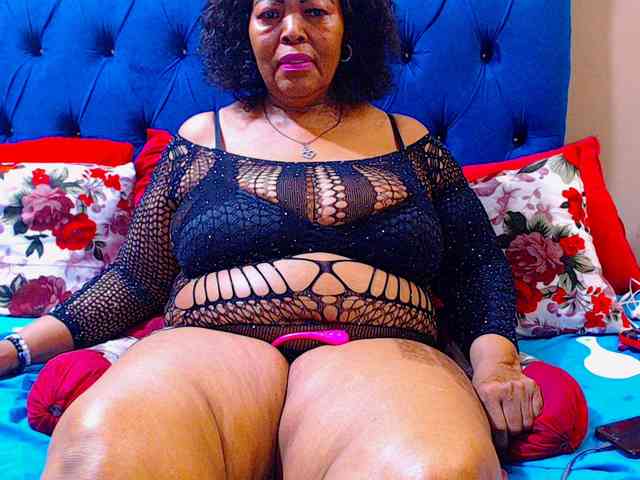 Ebonycandy10 webcam