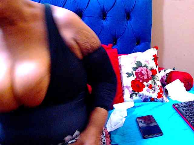 Ebonycandy10 webcam