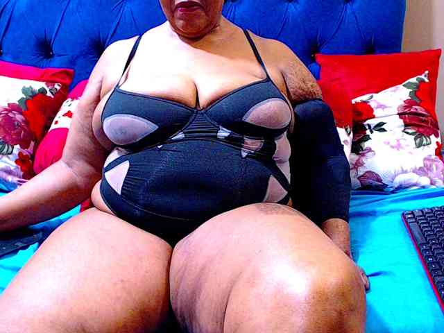 Ebonycandy10 webcam