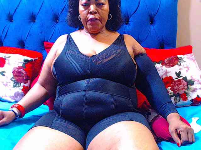 Ebonycandy10 webcam