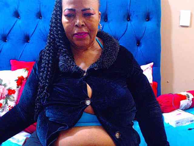 Ebonycandy10 webcam