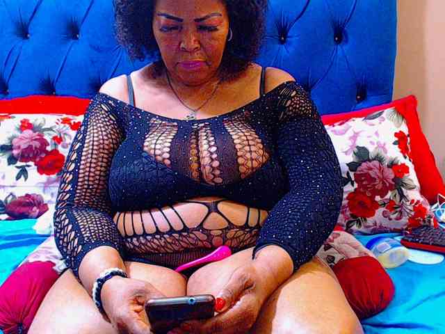 Ebonycandy10 webcam
